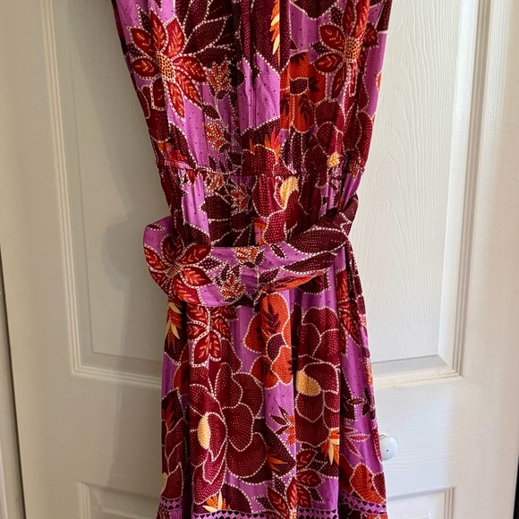 Farm Rio NWT's floral Women's Dress with belt and beading Perfect for spring! - Picture 6 of 11